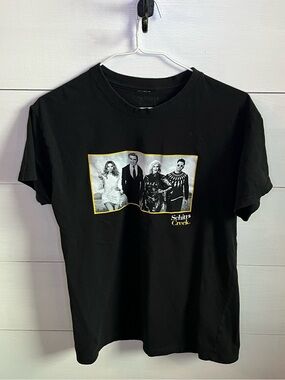 Schitt’s Creek Graphic Tee - Cast Photo Design